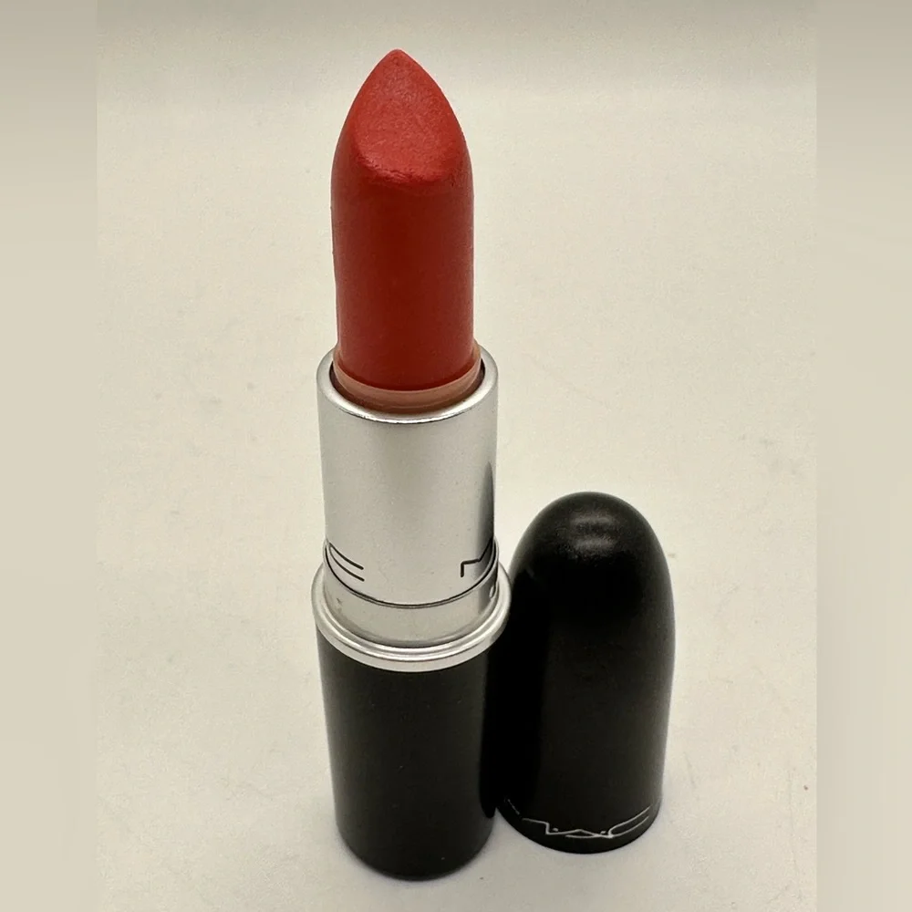 MAC 829 Satin Lipstick~PEACHY NEW‎ YEAR~Soft Peach Gold Undertone New!